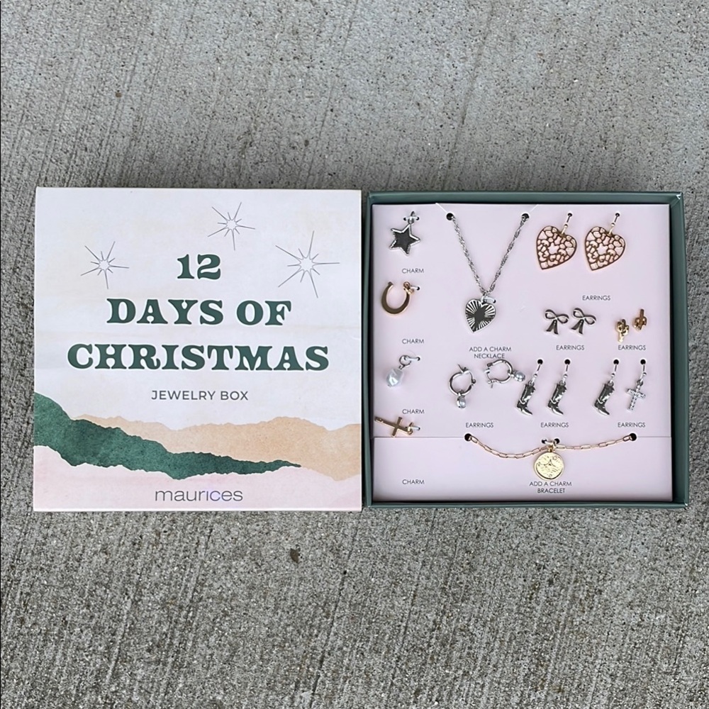 Maurices 12 Days of Christmas Jewelry Box NEW Earrings Necklaces Charms